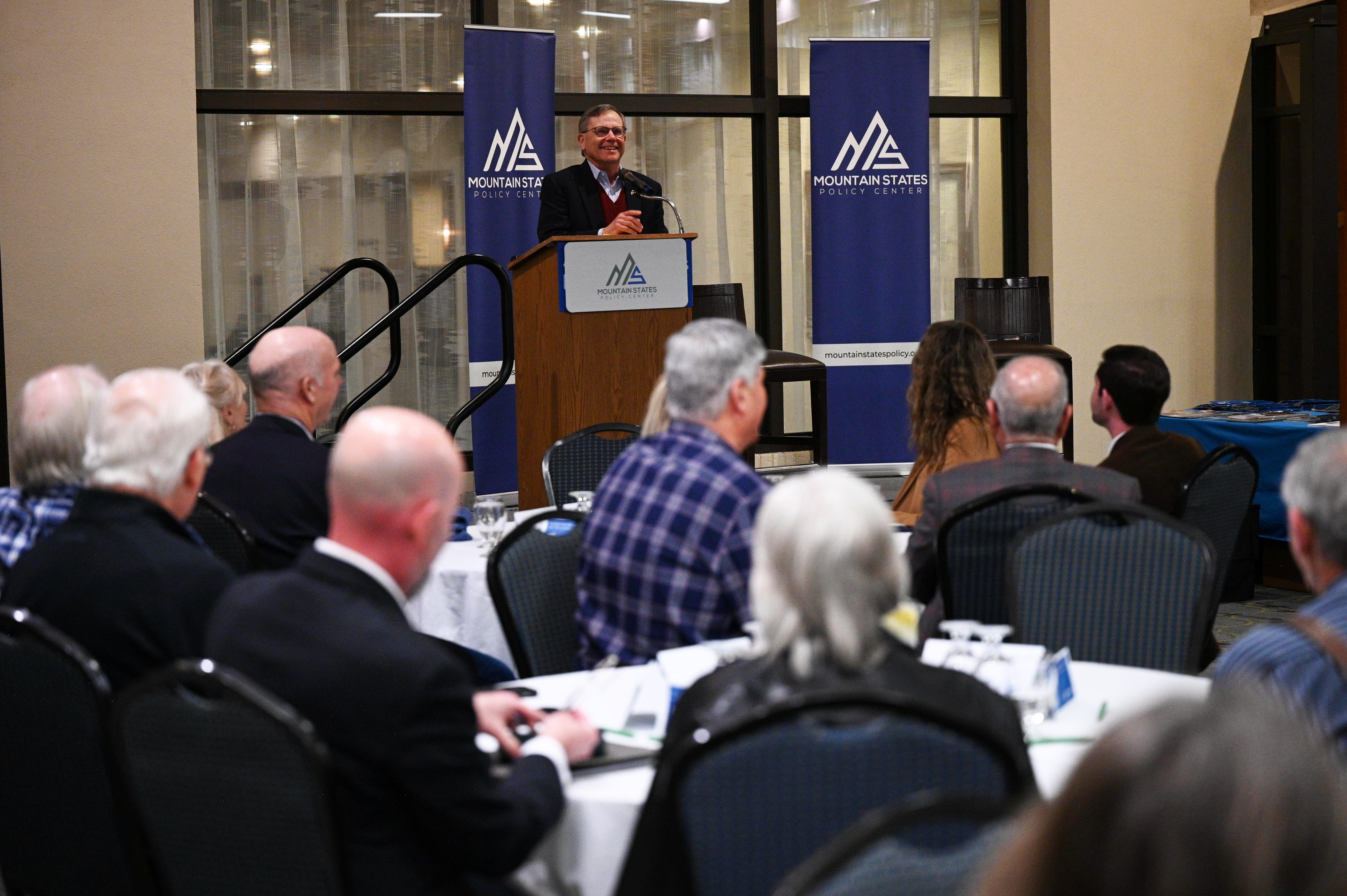 赛程(1分钟)查询一分钟官网结果记录、历史走势Montana’s Constitution, as protesters object