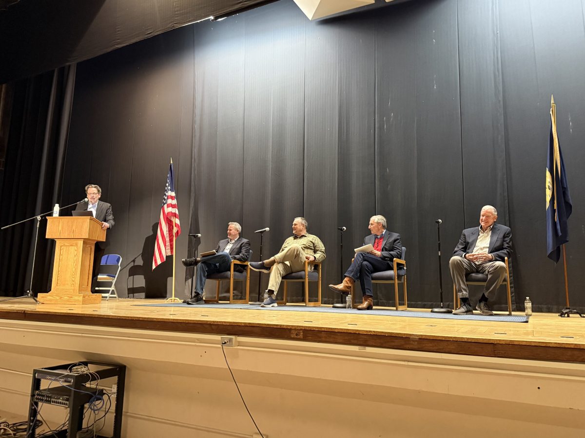 Tester, bipartisan group push plan to block corporate dark money in Montana politics